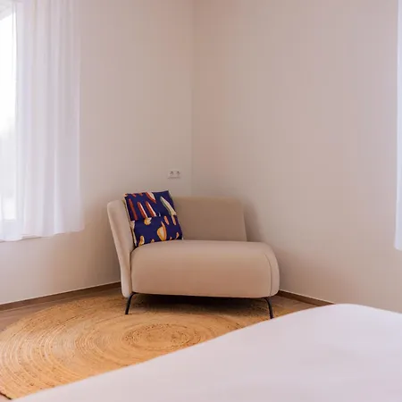 Cessange House By Rentaroo Pensjonat 3*