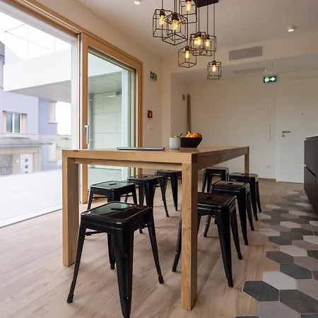 Pensjonat Cessange House By Rentaroo